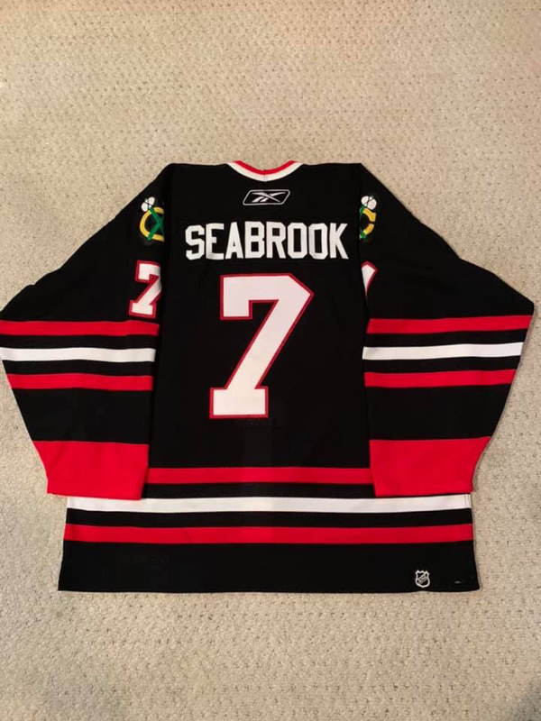 duncan keith jersey with a patch