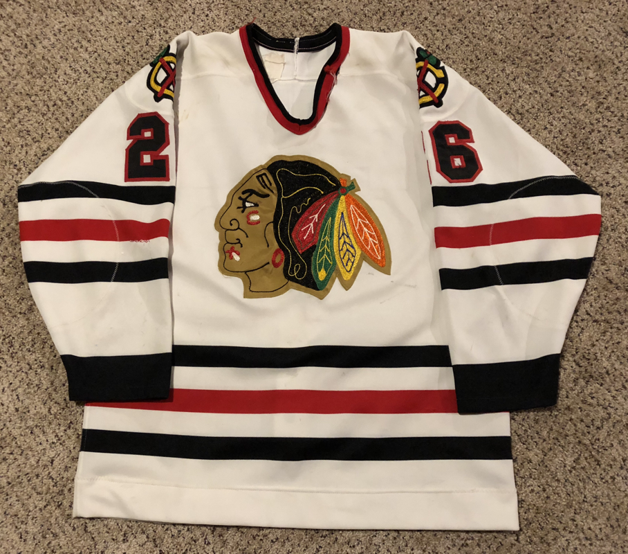 Super Rare 1988-89 Steve Larmer Chicago Blackhawks Home Jersey With Tackle  Twill Crest Size 44 : r/hockeyjerseys